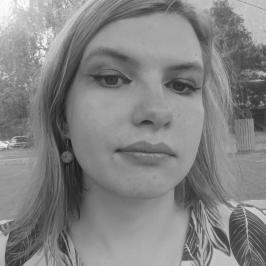 Влада Кривцун — администратор антикафе